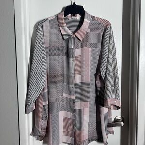 Moving Sale! Sensational Checkered Button-Up Blouse